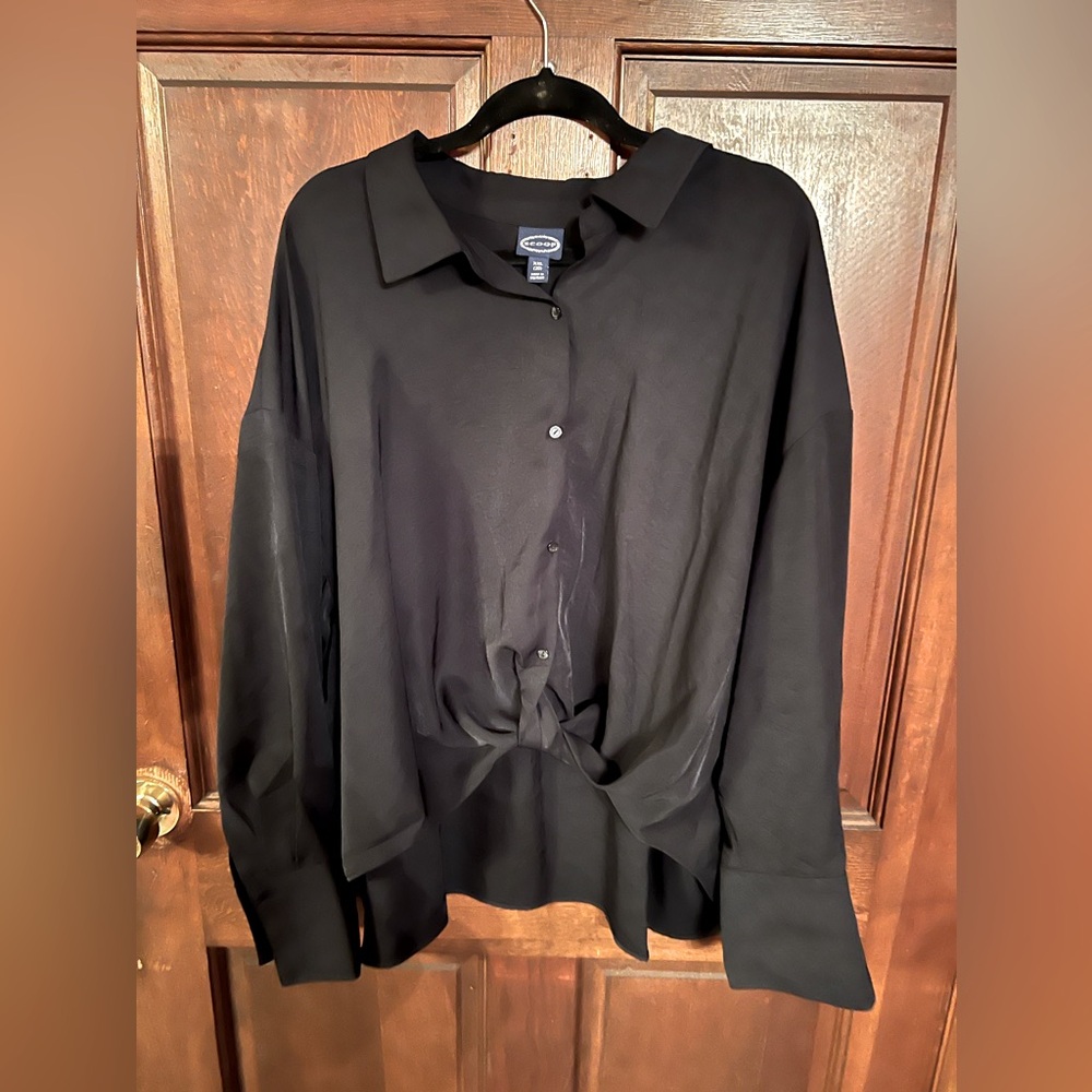 Scoop NYC partial button down shirt